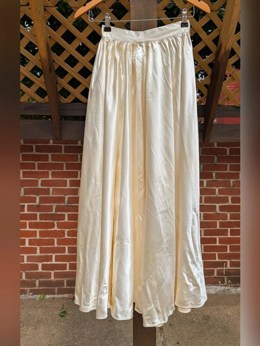 Mindelle this skirt